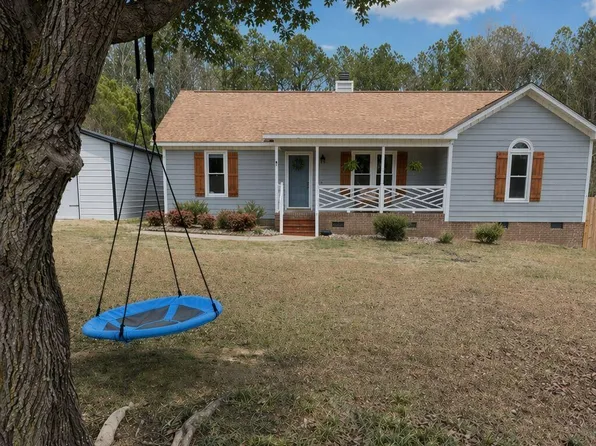 109 N Valley Dr, Louisburg, NC 27549