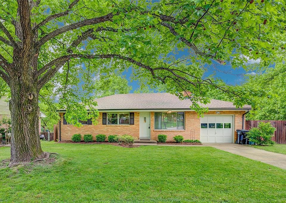1st image of 813 Lynda Ct