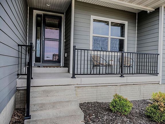 2nd image of 4823 Ironwood Dr