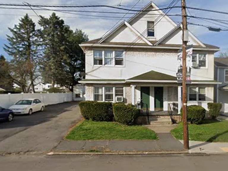 520 Oak St #2 — Photo 1