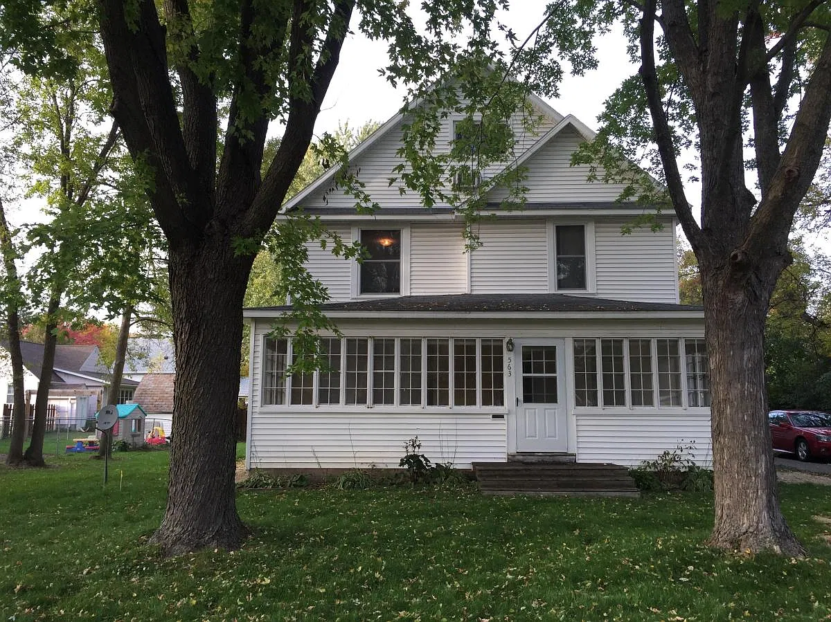 2 bed, 1150 sqft, $1,250 — Photo 1