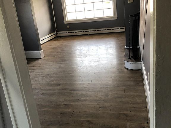 Dining/living rooms