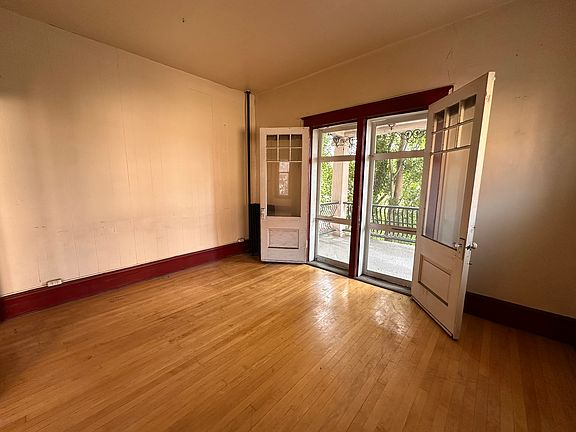 4th image of 569 E Southunit #5-300