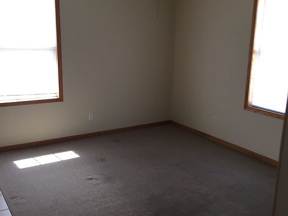 3rd image of 633 S Santa Fe Ave APT 2