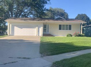 407 E Klug Ave, Norfolk, NE 68701