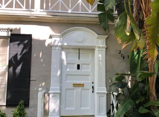 204 El Camino Dr, Beverly Hills, CA 90212