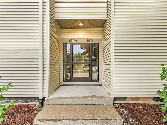 4th image of 1909 Melrose Dr APT B