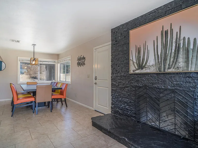 56760 Ivanhoe Dr — Photo 9