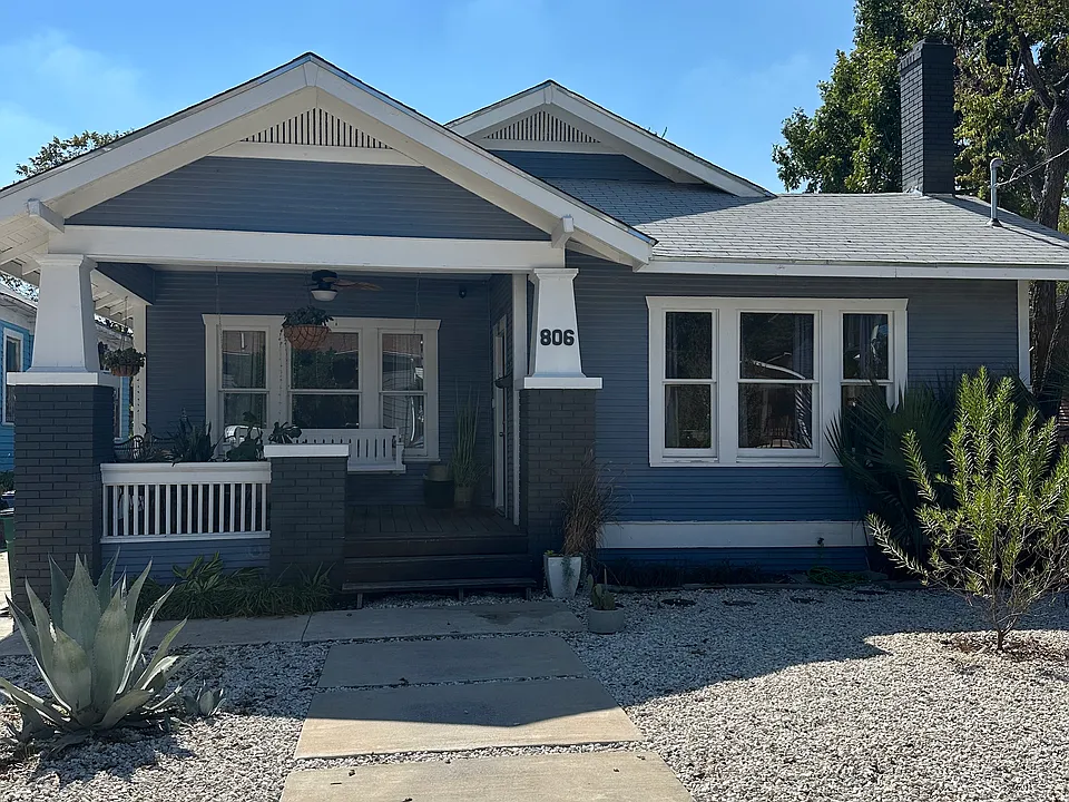 806 W French Pl