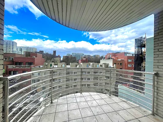 Sold by Keller Williams Realty Landmark | media 10