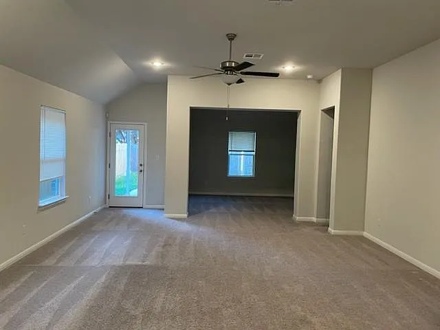 417 Bright Star Ln — Photo 4