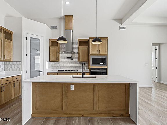5th image of 13980 Paseo Del Mar Dr