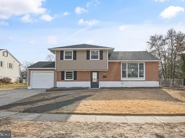 229 Woods Ln, Somerdale, NJ 08083