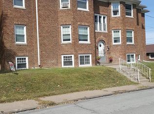 110 E Columbia Ave, Davenport, IA 52803