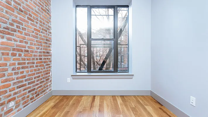 Rented by Nooklyn NYC LLC | media 7