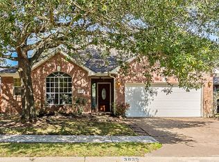3835 Canton Dr, Pearland, TX 77584
