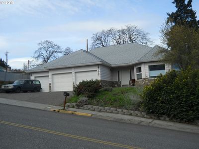 1721 Oregon Ave, The Dalles, OR, 97058