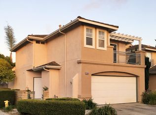2044 Veracruz Ln, Oxnard, CA 93036