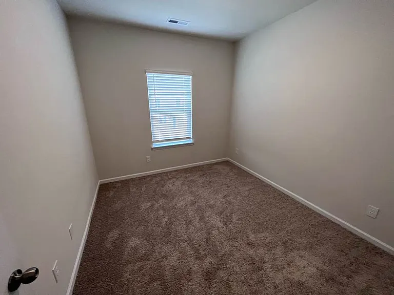 11051 Lawyers Rd — Photo 36