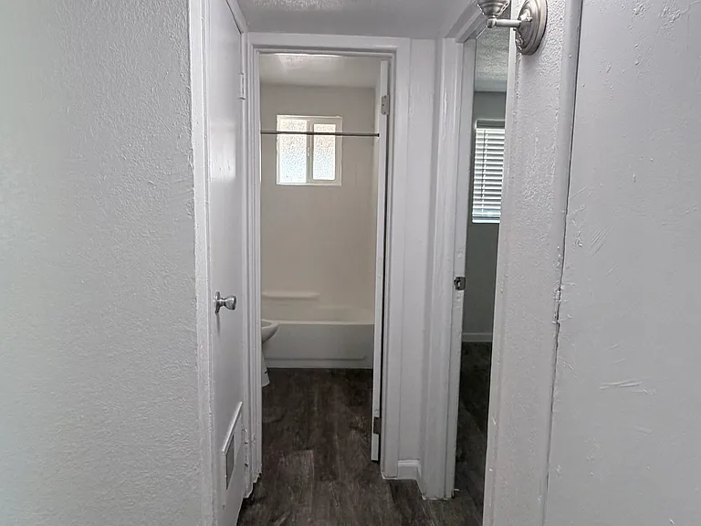 6423 S 10th St #15 — Photo 12