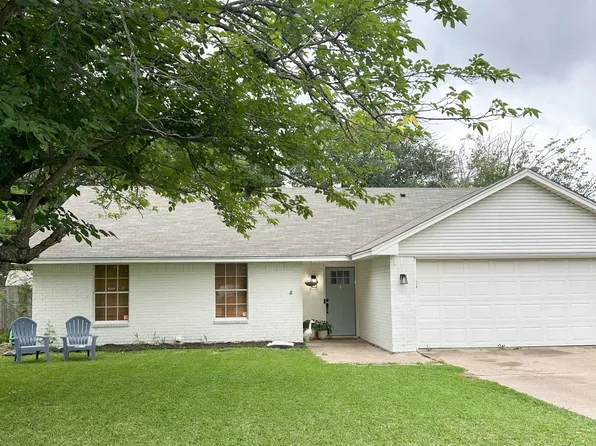102 Bryn Mawr Ln, Waxahachie, TX 75165