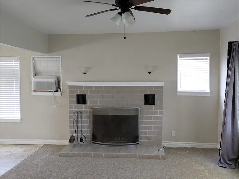 974 Edgar Ave — Photo 5