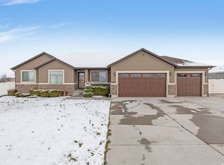 609 S Bronco Ct, Grantsville, UT 84029