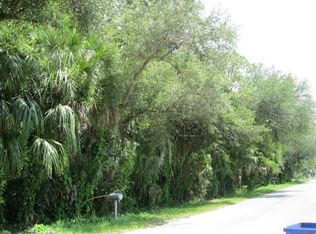 1401 Circle Dr, Ruskin, FL 33570