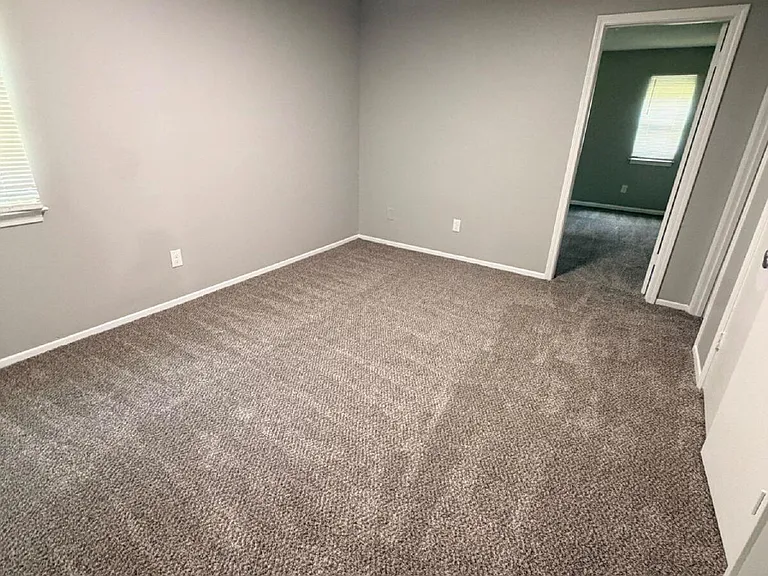 691 Creekstone Cir — Photo 12