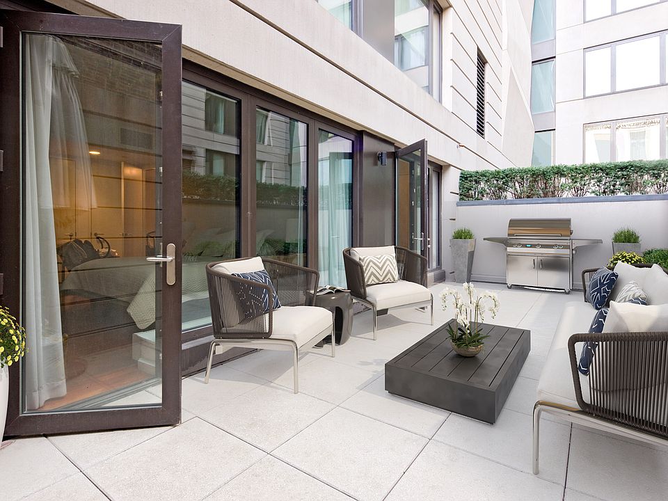1st image of 505 Greenwich St APT 1B