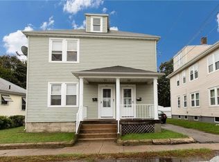 23 N Hull St, East Providence, RI 02914