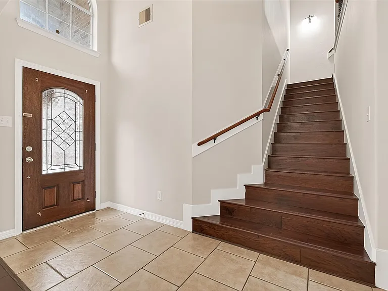 24526 Avellino Ct — Photo 6