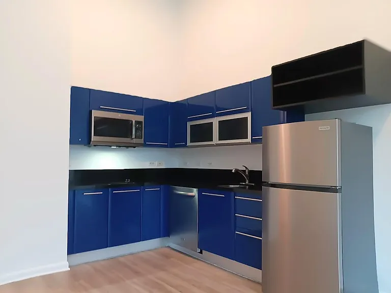 253 NE 2nd St #221 — Photo 5