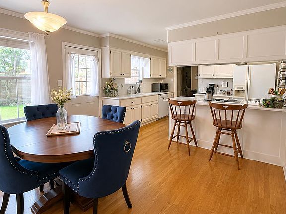 4th image of 2309 Audley Bolton Dr