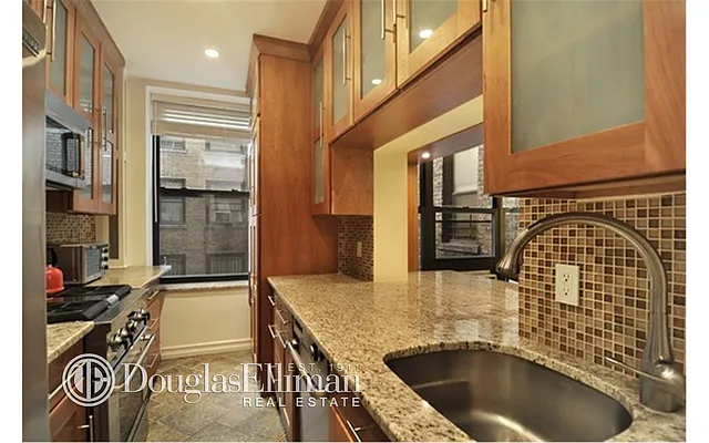 Sold by Douglas Elliman | media 2