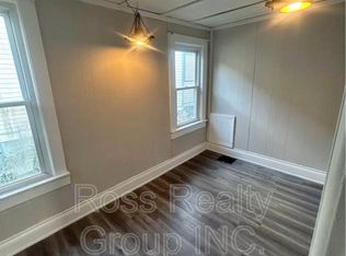 1112 Gordon St, Toledo, OH 43609