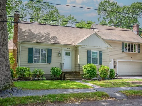 11 Gibbons St, Milton, MA 02186