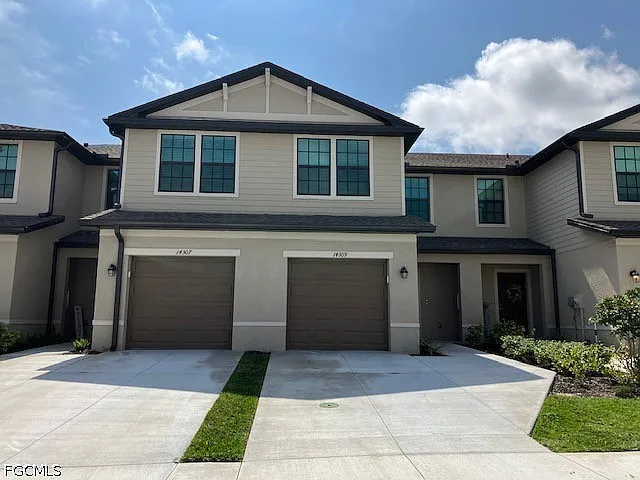 3 bed, 2.5 bath, 1378 sqft, $1,850 — Photo 1