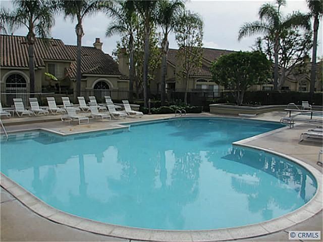 2nd image of 6 Tamarac Pl