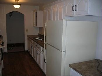 4th image of 401 E Burnsville Pkwy APT 225