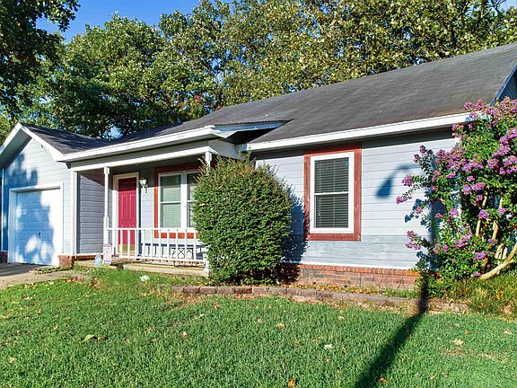 3rd image of 217 Briarpatch Ln