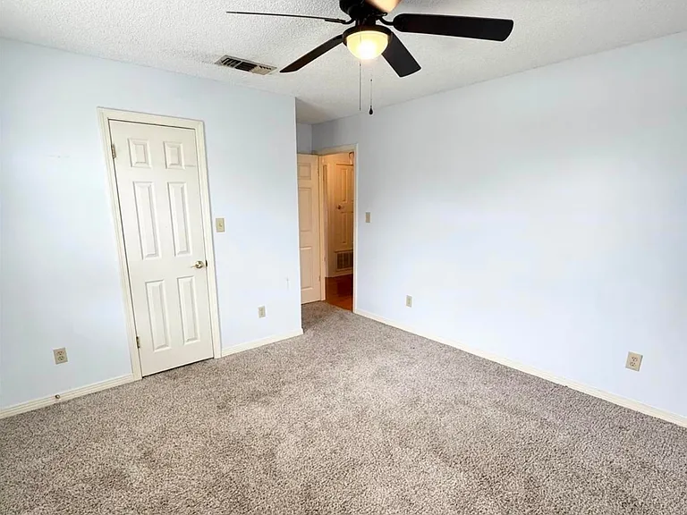3019 Keats Dr — Photo 21