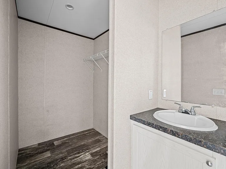 423 Silliman St — Photo 11