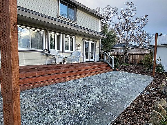 2nd image of 2675 Beach Ln