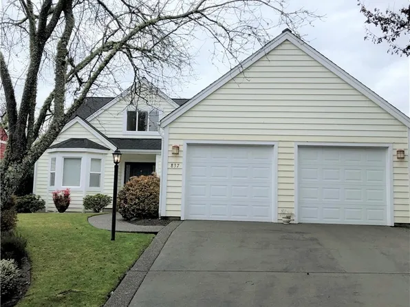 837 Village Cir NW, Bainbridge Island, WA 98110