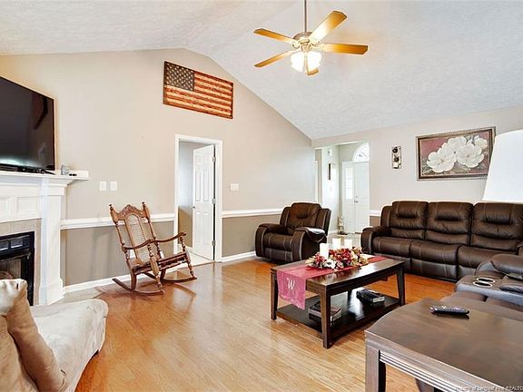 2nd image of 4416 Scenic Pines Dr