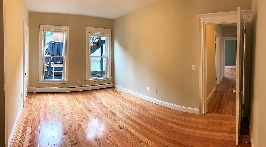 Building Photo - 15 Bramhall St #1