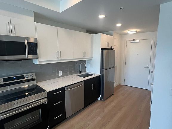 2nd image of 1333 Weber St E #501