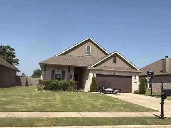 106 Elledge Farm Dr, Hazel Green, AL 35750