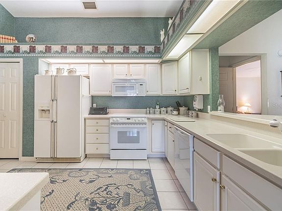 4th image of 734 Santa Maria Dr